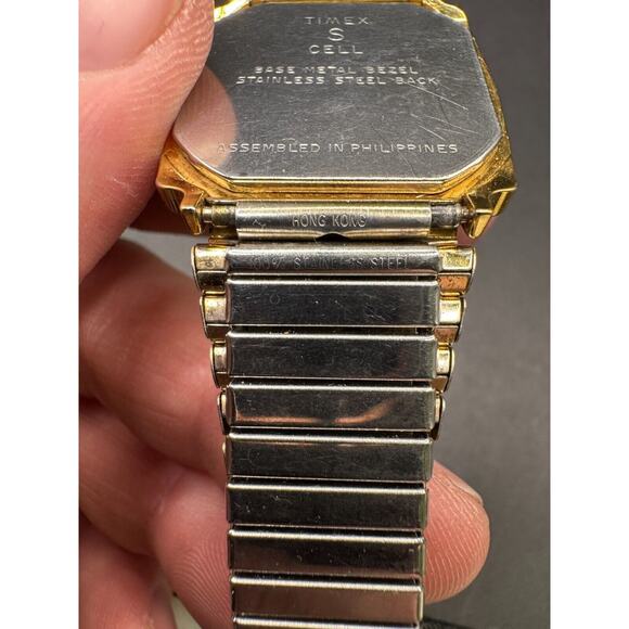 Vintage Q Timex Quartz Women’s Square Watch Digital LCD Gold Tone S Cell main image 6